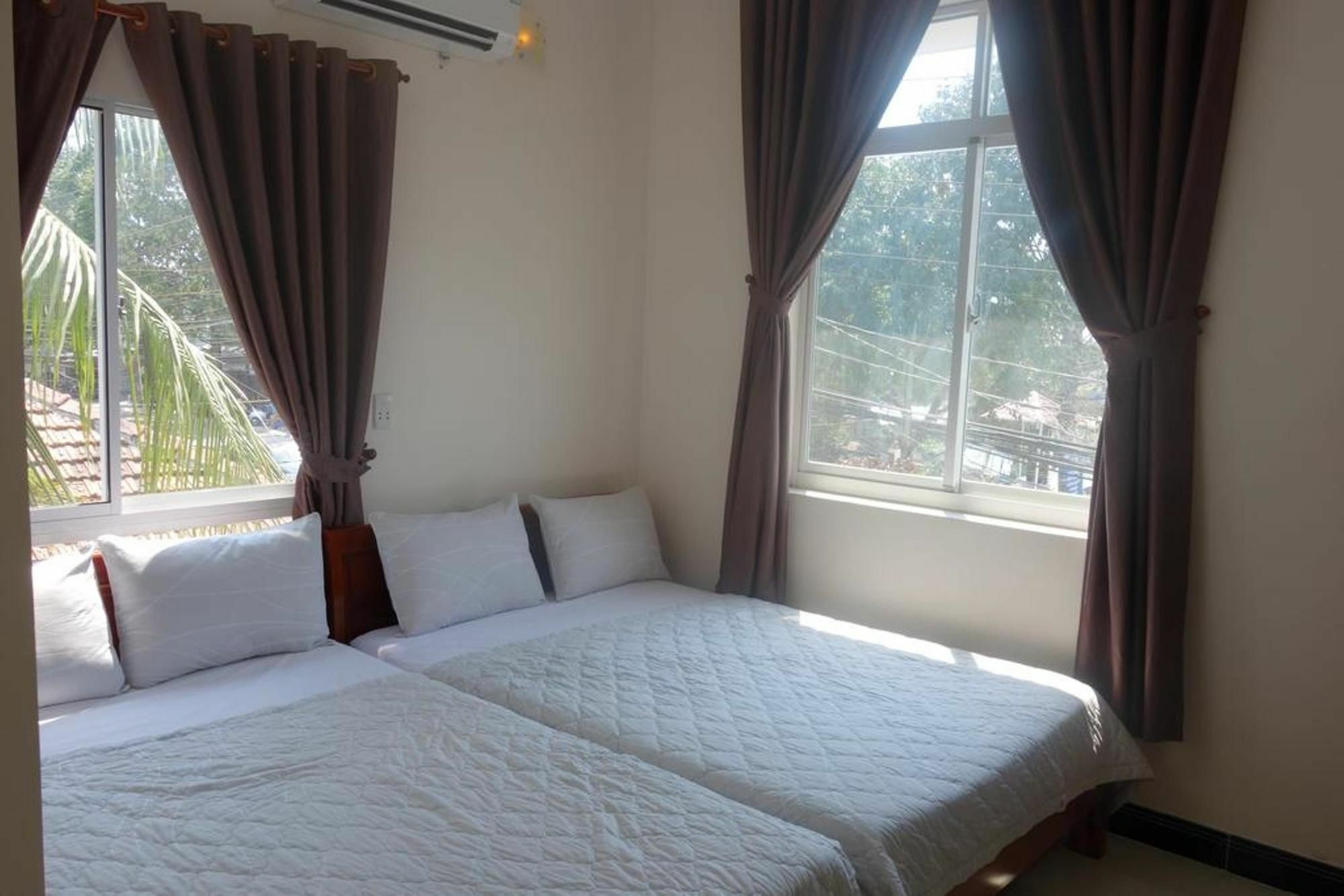 Huong Quang Guesthouse 두옹 동 외부 사진