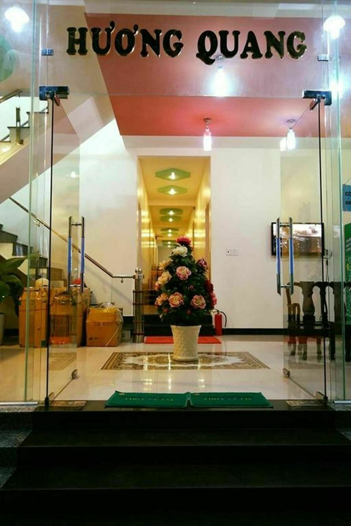 Huong Quang Guesthouse 두옹 동 외부 사진