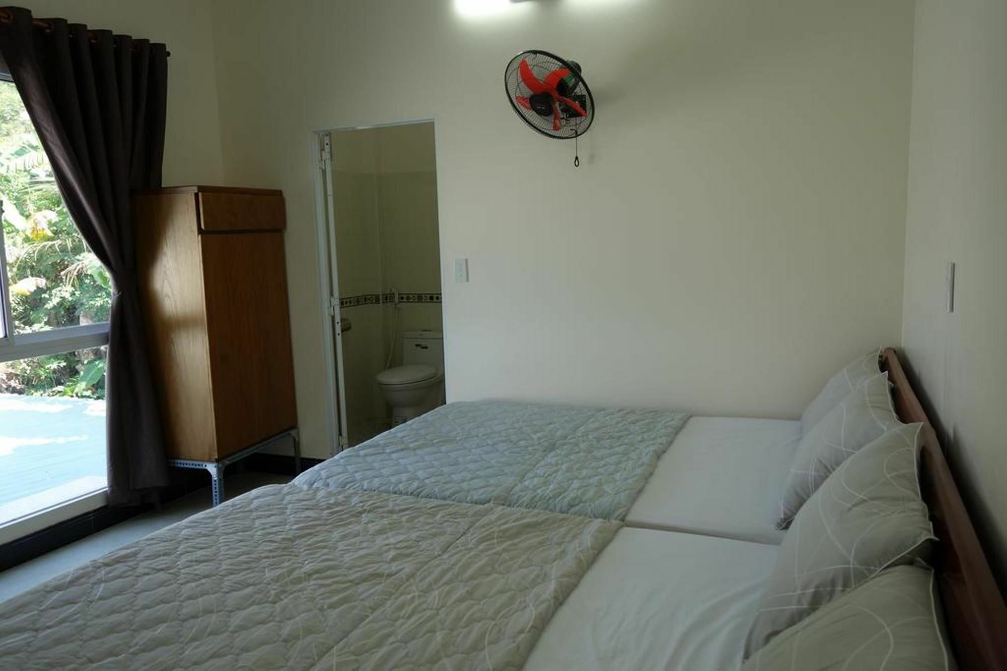 Huong Quang Guesthouse 두옹 동 외부 사진